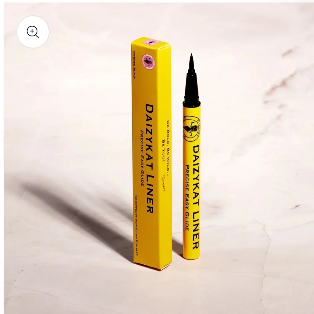 Daizykat Liner – Waterproof‎ Semi-Gloss Black Eyeliner (Yellow Packaging)